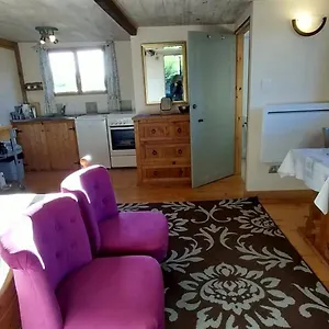  Bed & Breakfast The
